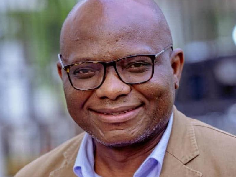 Amedée Mwarabu, Journaliste, Chroniqueur Économique