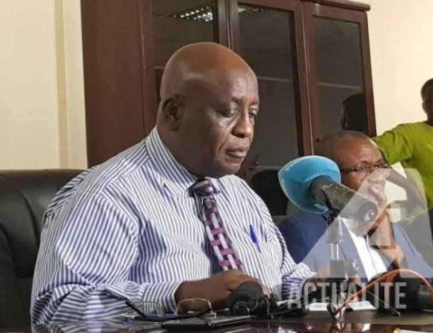 Pierre Lumbi au cours d'une conférence de presse à Kinshasa. Ph. ACTUALITE.CD