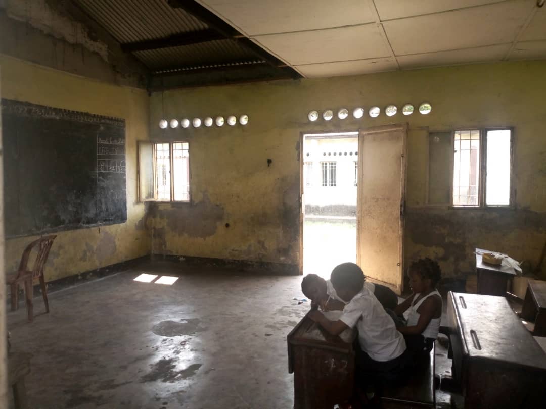 RDC :  sanitaires et salles de classes impropres, du chanvre, de la chicha, dures conditions d'apprentissage à l’Institut Lufungula