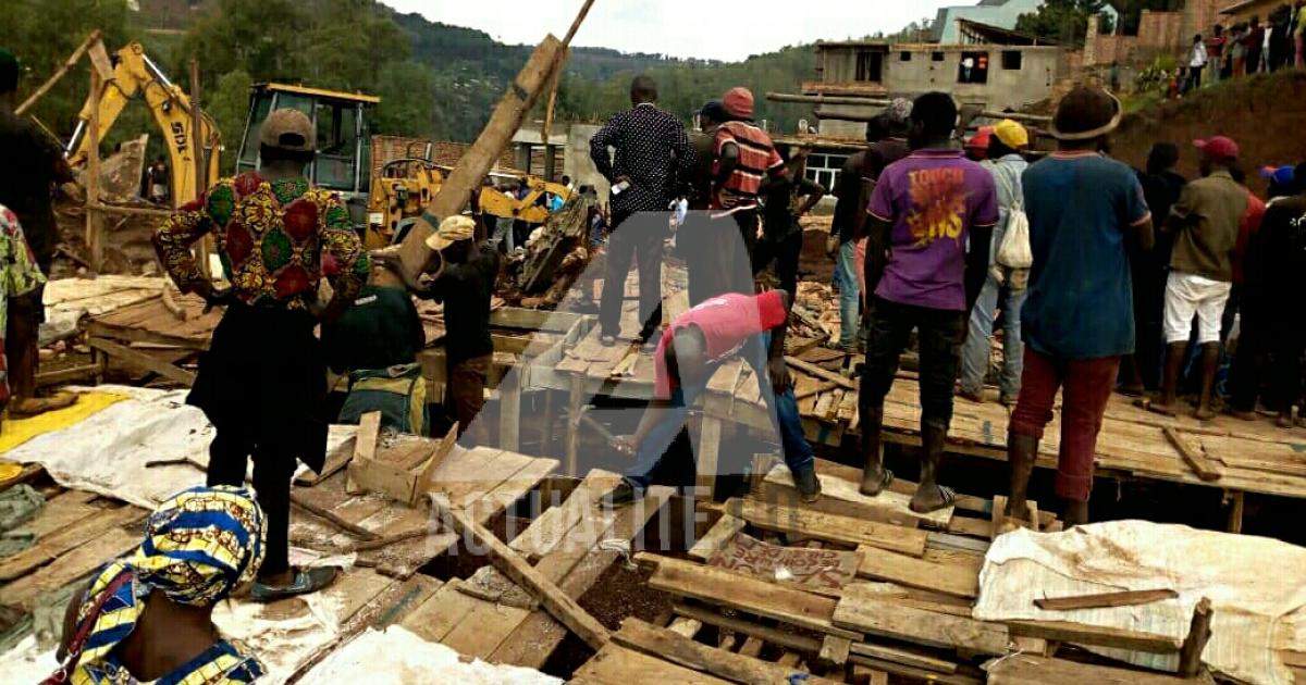 Travaux de démolition /  Ph. Justin Mwamba 