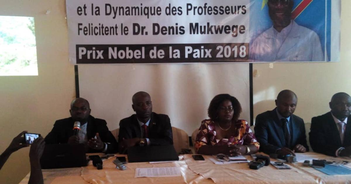 Les professeurs lors du point de presse