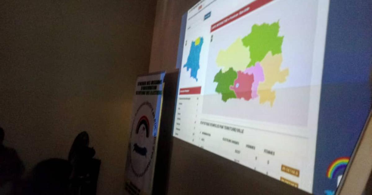 Photo de la présentation des poids électoraux des provinces (ACTUALITE.CD)