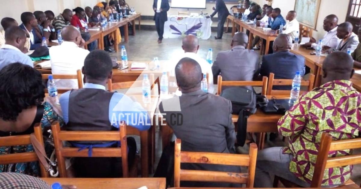 Les candidats de l'UDPS à la députation nationale et provinciale au Sud-Kivu lors d'une formation sur le code de bonne conduite et l'idéologie du parti.