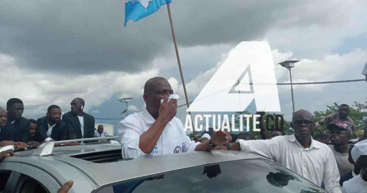 Le convoi de Martin Fayulu quitte l'aéroport de N'djili