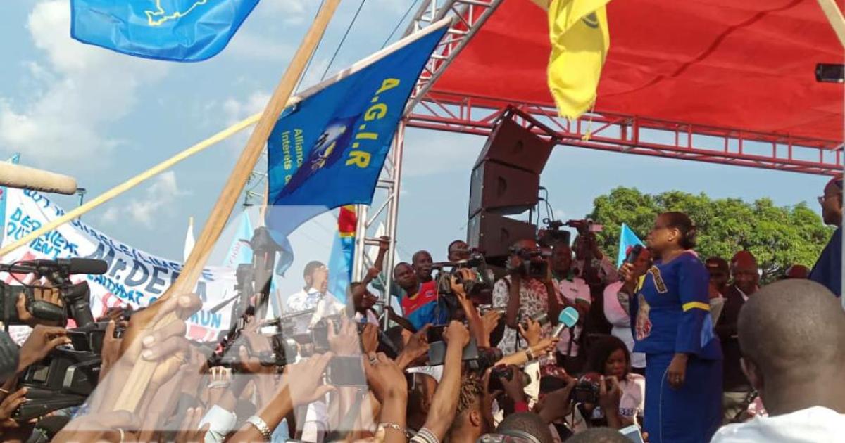 Eve Bazaiba et d'autres cadres de la coalition Lamuka s'adressent aux militants