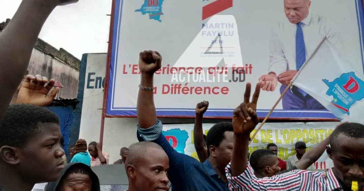 Les militants de l'ECIDE en liesse après la désignation de Martin Fayulu comme candidat de l'opposition à la présidentielle / Ph. Christine Tshibuyi 