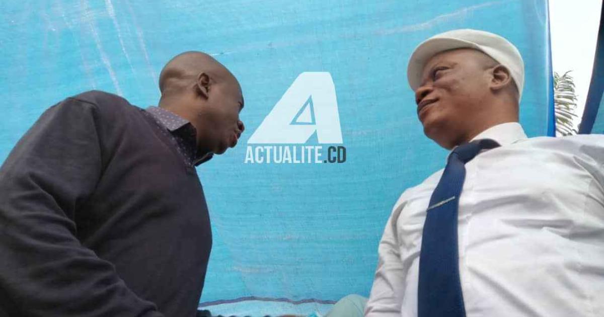 Jean Marc Kabund, secrétaire général de l'UDPS s'adressant aux militants du parti au sujet Martin Fayulu, candidat commun de l'opposition/Ph. Christine Tshibuyi