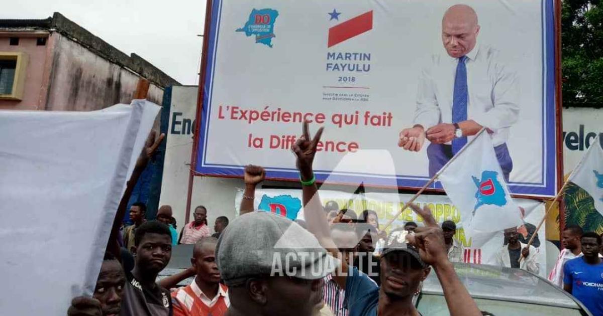 Devant le siège de l'Ecidé/Ph. Christine Tshibuyi