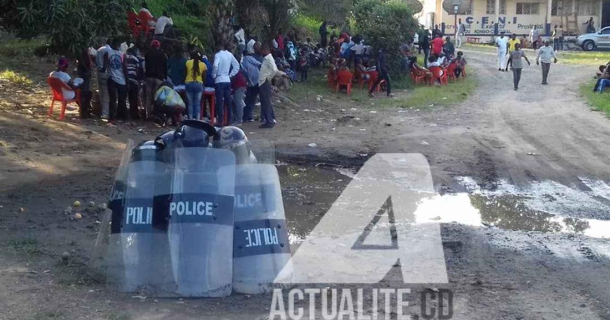 Des policiers déployés dans la ville de Matadi la veille des élections (Illustration).