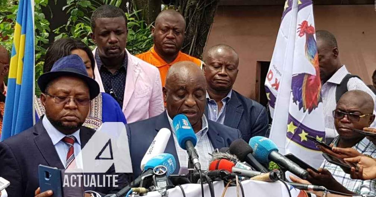 Pierre Lumbi, directeur national de campagne de Martin Fayulu en conférence de presse ce jeudi 27 décembre 2018 à Kinshasa