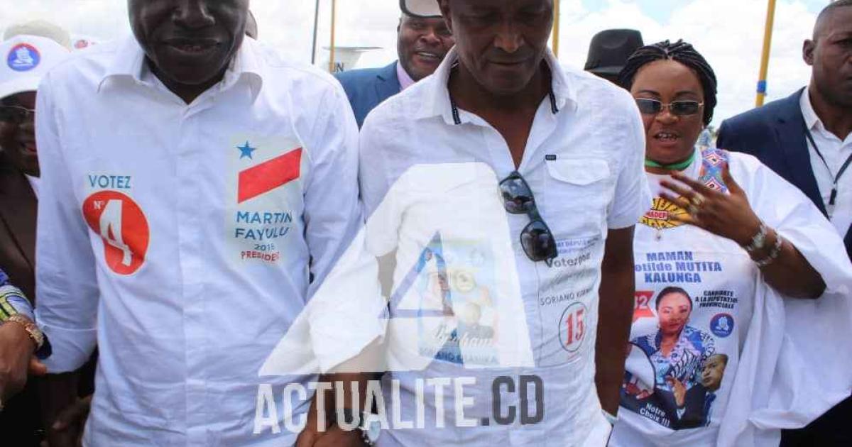 Martin Fayulu, Soriano Abraham et Clotilde Mutita à la sortie de l'aéroport de Luano à Lubumbashi