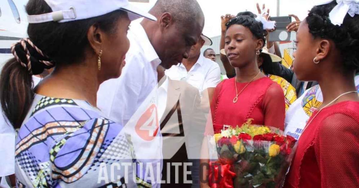 Martin Fayulu acceilli à l'aéroport de Luano à Lubumbashi