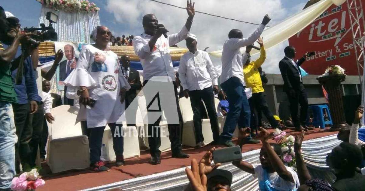 Martin Fayulu en meeting au rond-point VGH à Butembo