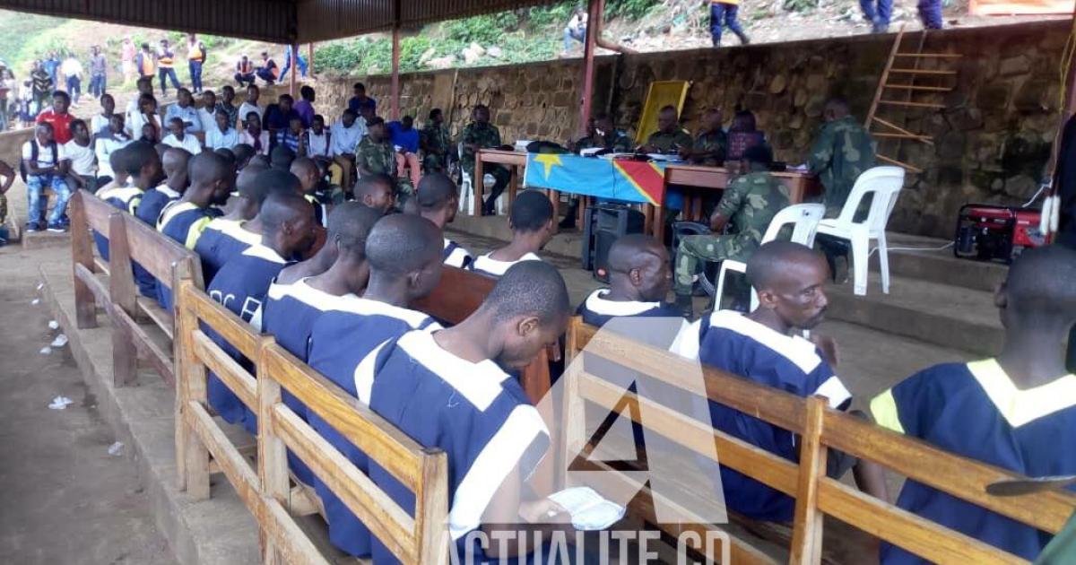 Procès des ex-miliciens Mai-Mai Yakutumba devant le tribunal militaire de Bukavu.