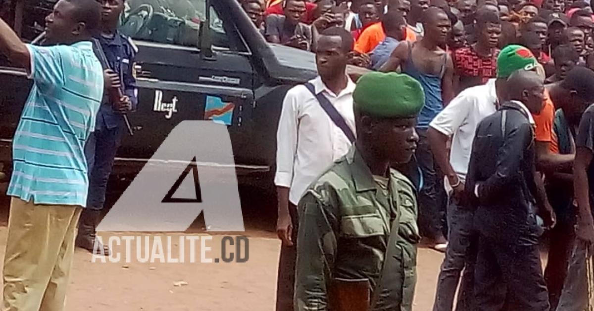 Des centaines de miliciens Kamuina Nsapu ont rendu les armes aux autorités à Kananga après l'investiture de Félix Tshisekedi comme président de la République.
