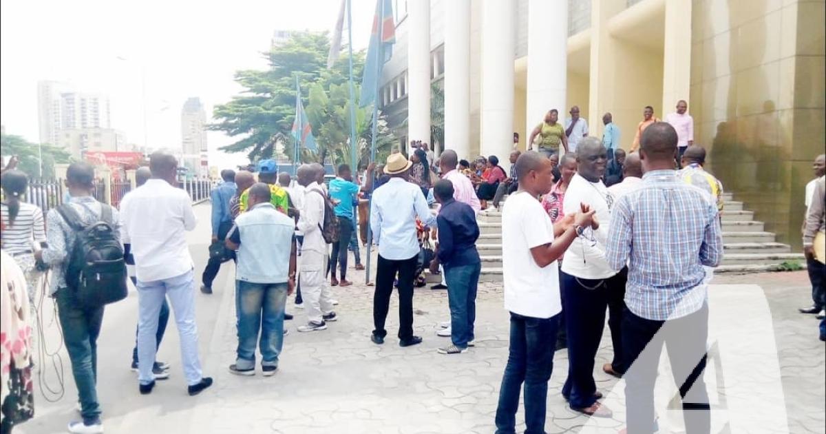 Les agents de la SCTP en pleine manifestation