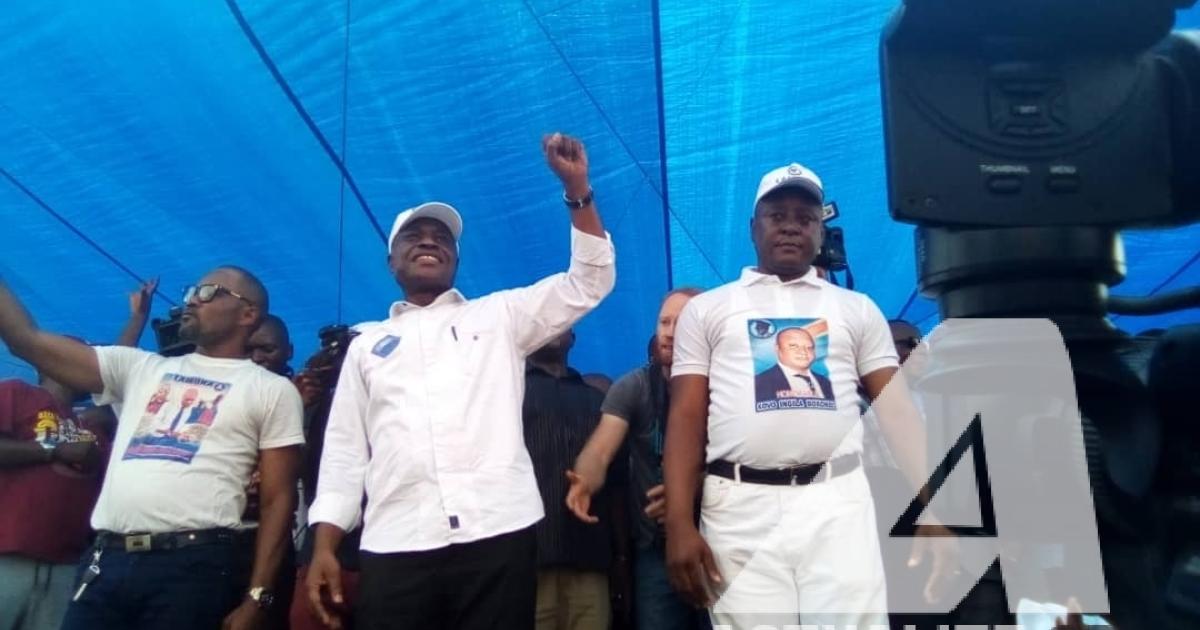 Martin Fayulu au meeting de Lamuka à la place Sainte Thérèse