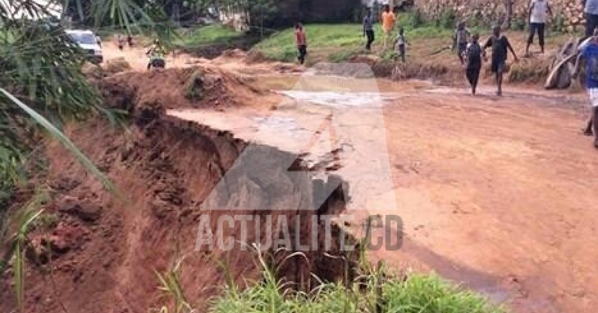 La route nationale numéro 5 dans la ville de Kabinda, chef-lieu de Lomami/Ph Merveille Mpandanjila