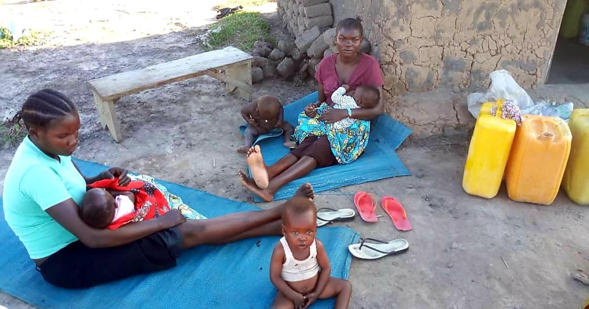 Une famille hébergée dans le camp de Biringi / Ph. Frank Asante 