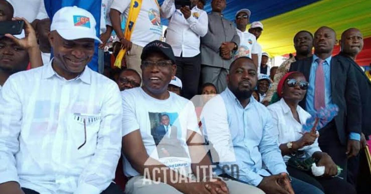 Shadary, Mova, Zoe et Jaynet Kabila au meeting du FCC / Ph.Christine Tshibuyi 