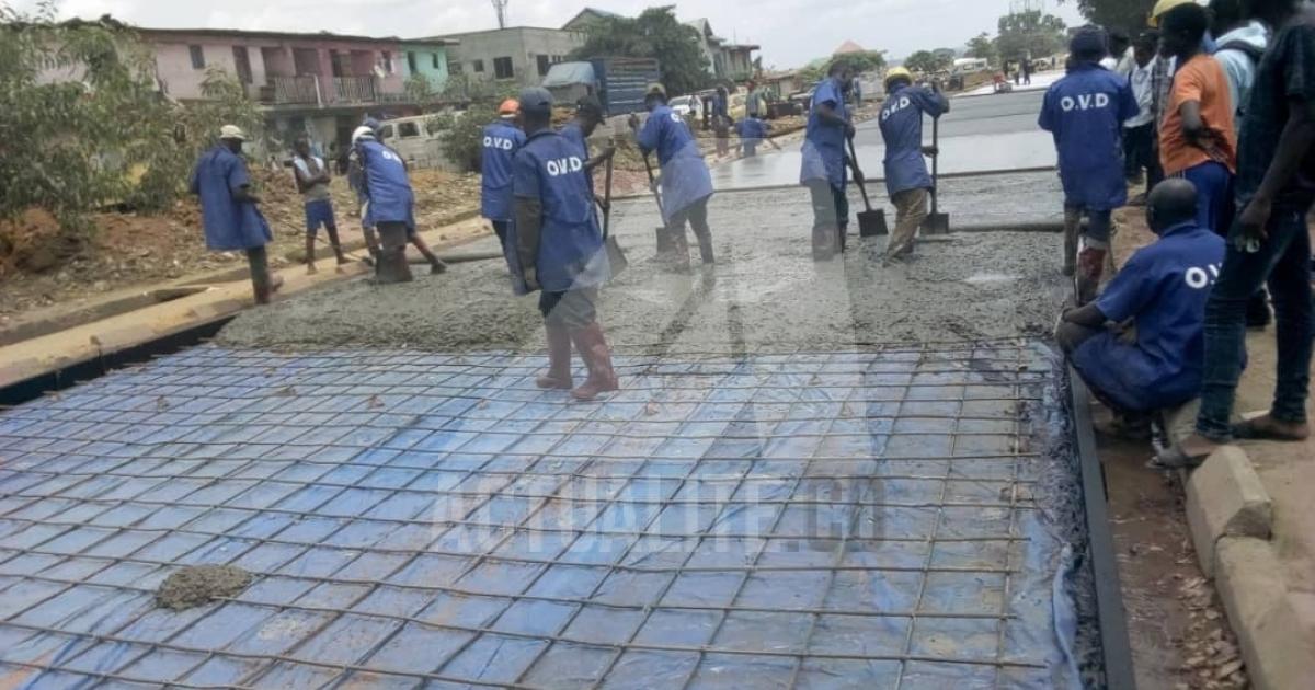 La route Bongolo-Kapela à Kinshasa en plein construction dans le cadre du programme d'urgence du président de la république Félix Tshisekedi