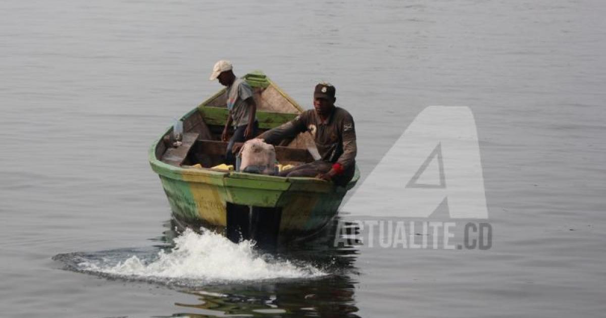 Des pecheurs sur le lac Kivu /Ley Uwera 