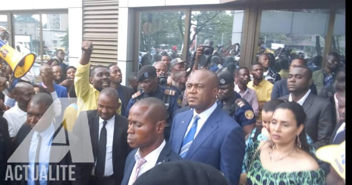 Gentiny Ngobila à l'hôtel de ville de Kinshasa