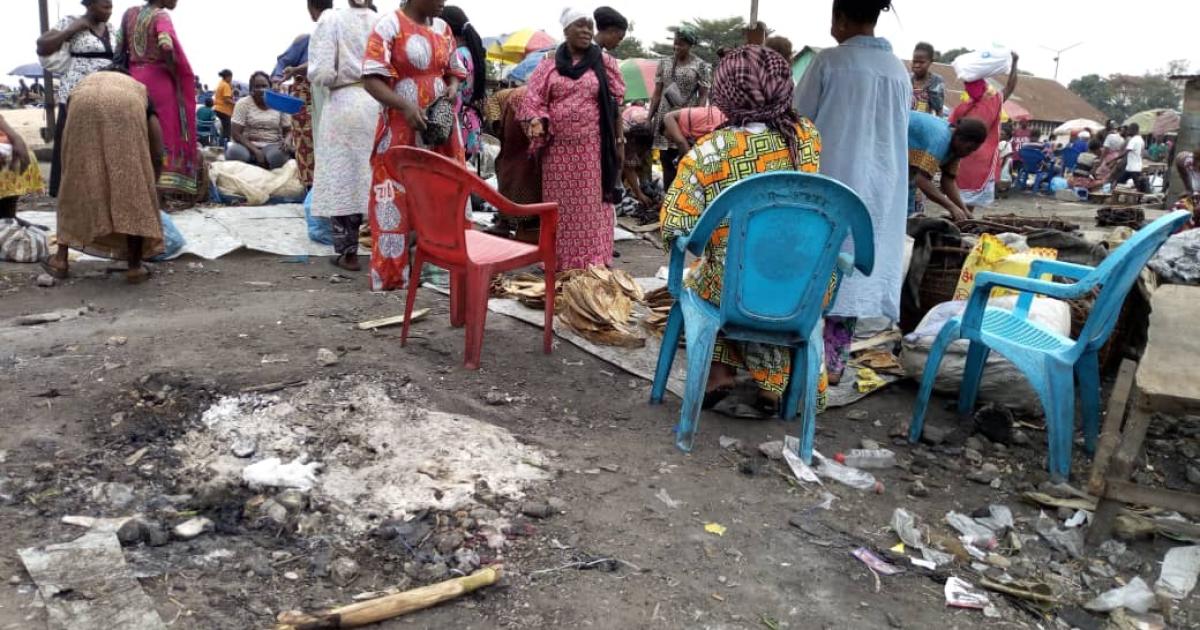 Kin-Bopeto : quand les femmes s’en prennent à la gestion des déchets 