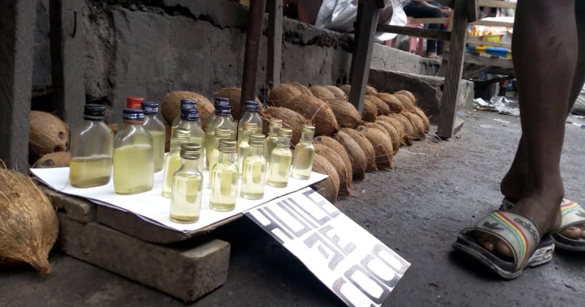 Kinshasa : dees femmes font des ordures leur principal commerce !