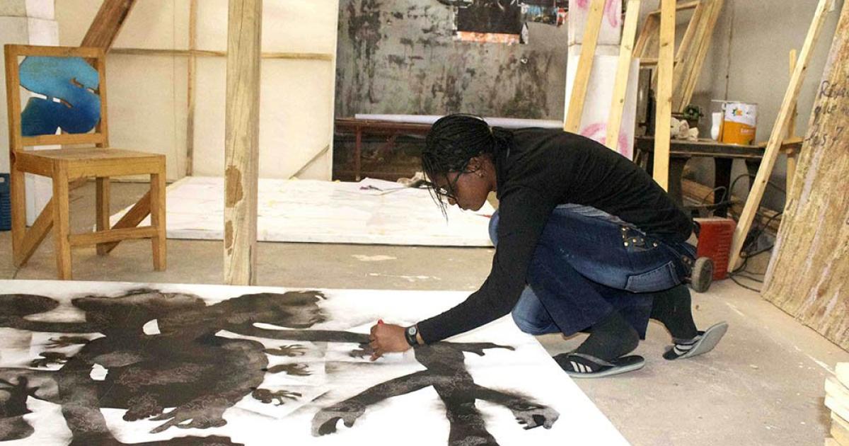 RDC : l’artiste Géraldine Tobe propose l’art thérapie pour les patients du CNPP