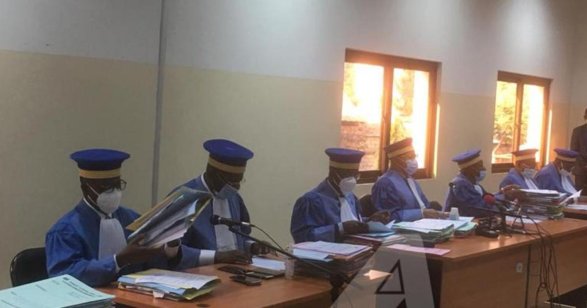 Les juges de la Cour constitutionnelle, photo Blaise Baïse
