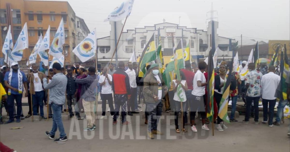 Militants du FCC au niveau de la première rue Limete. Ph/Actualite.cd