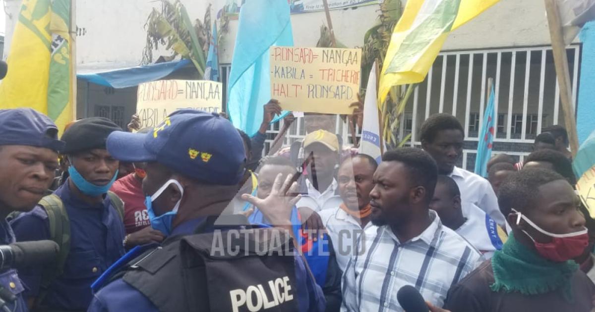 Des manifestants contre Ronsard Malonda à Goma