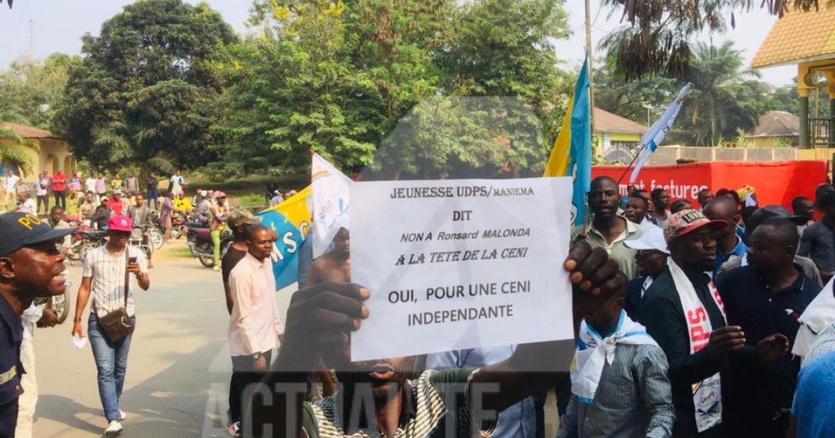 Manifestants anti-Malonda à Kindu. Ph/ Actualite.cd Chadrack Londe 