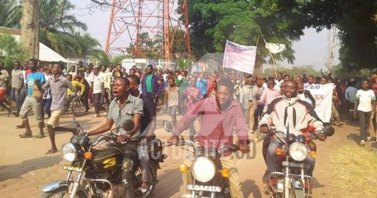 La marche de la société civile contre le Gouverneur de Lomami à Kabinda