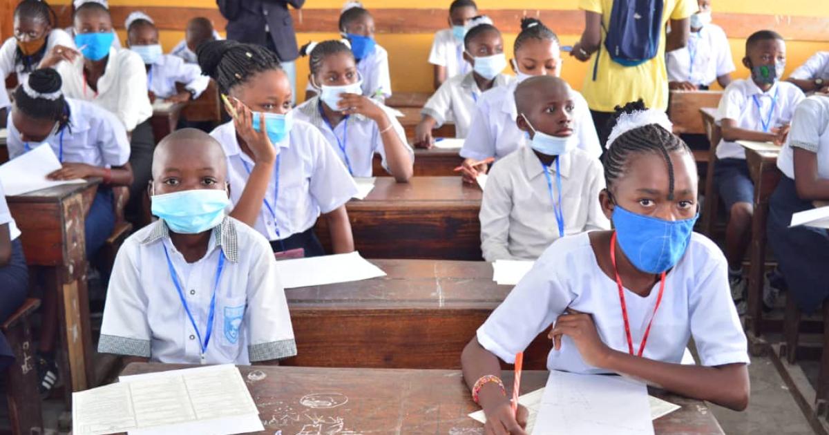 Les élèves dans une salle de classe à l'Institut Monseigneur Bokeleale à l'occasion du TENAFEP 2019-2020/Ph droits tiers