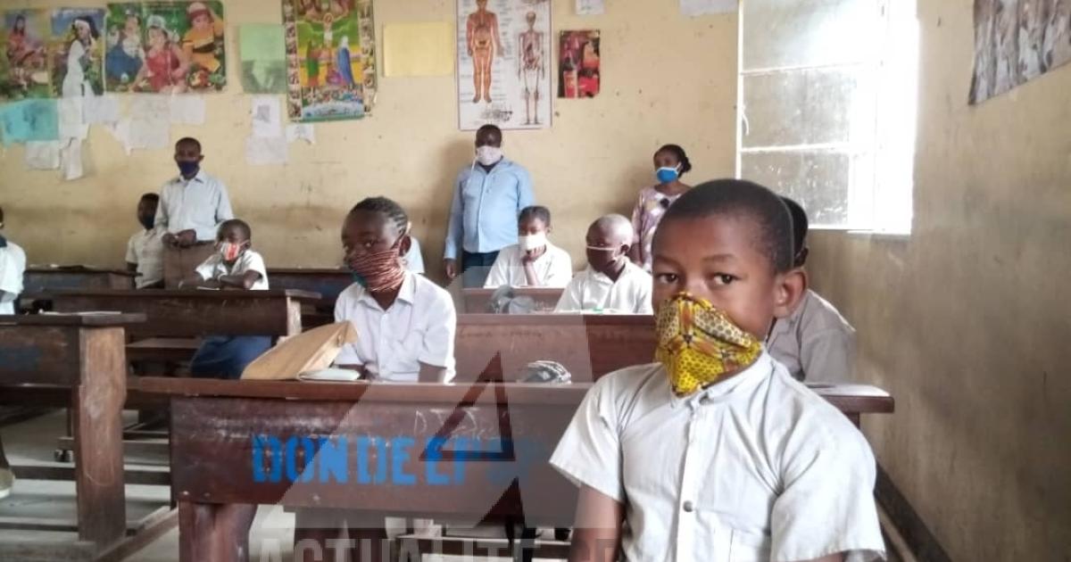 Les élèves portant des masques dans une école de Goma (Nord-Kivu). Ph. ACTUALITE.CD.