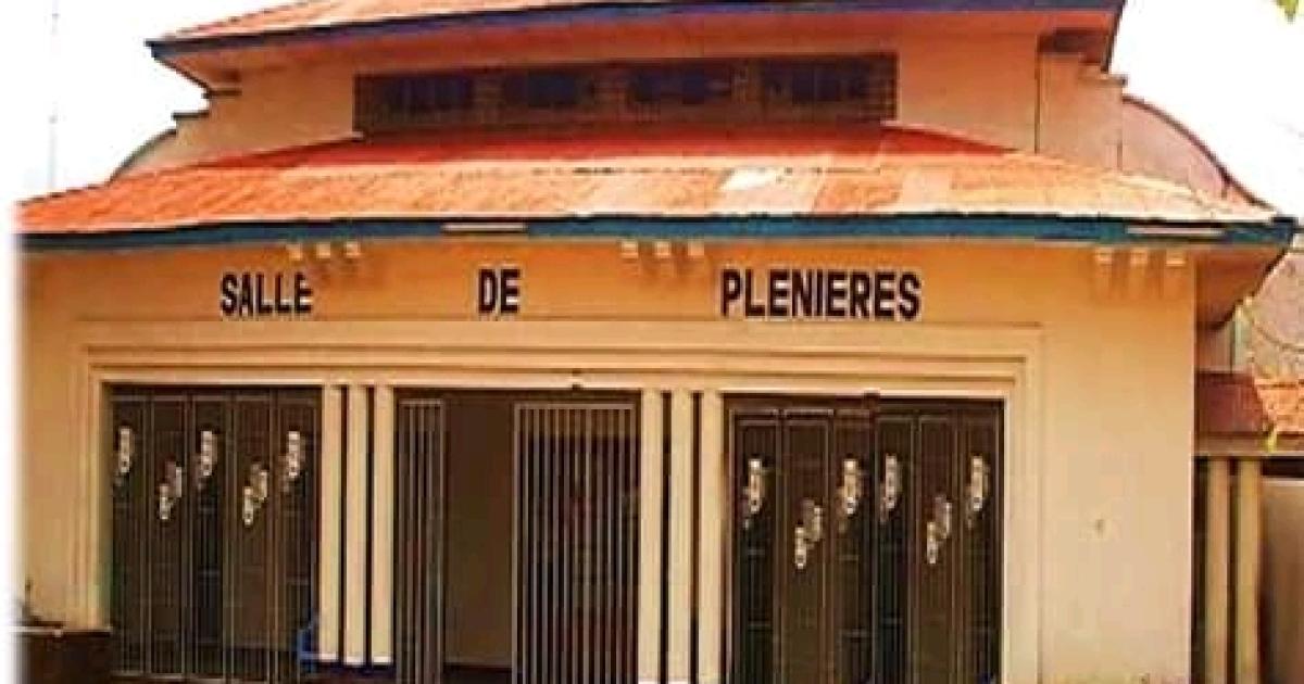 La salle des plénières de l'Assemblée provinciale du Kasaï-Oriental.