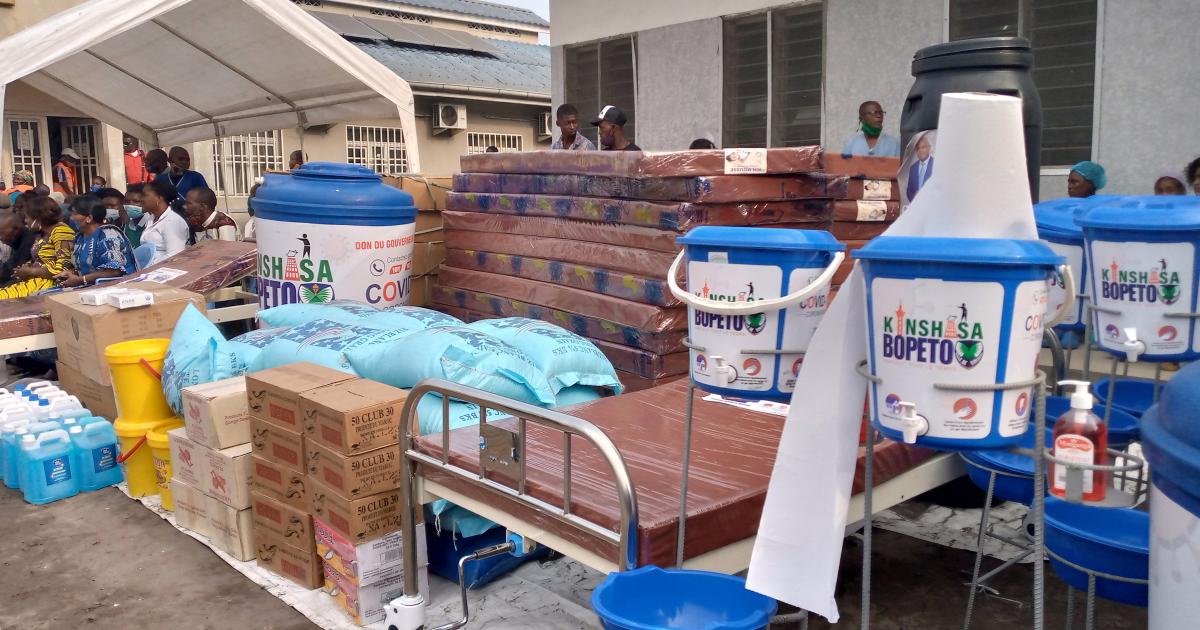 Un lot des vivres et non vivres remis au Centre Hospitalier de Ngiri-Ngiri/Ph. ACTUALITE.CD