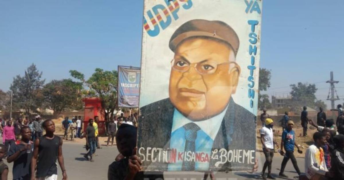 Effigie d'Étienne Tshisekedi lors d'une marche des militants de l'UDPS à Lubumbashi/Ph. ACTUALITE.CD