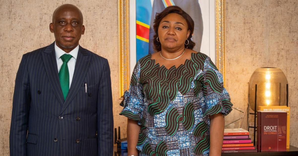 La Première Dame de la République, Denise Nyakeru Tshisekedi et Monsieur Victor Tumba Directeur Général de l'Office de Voiries et Drainages, OVD. Ph/droits tiers