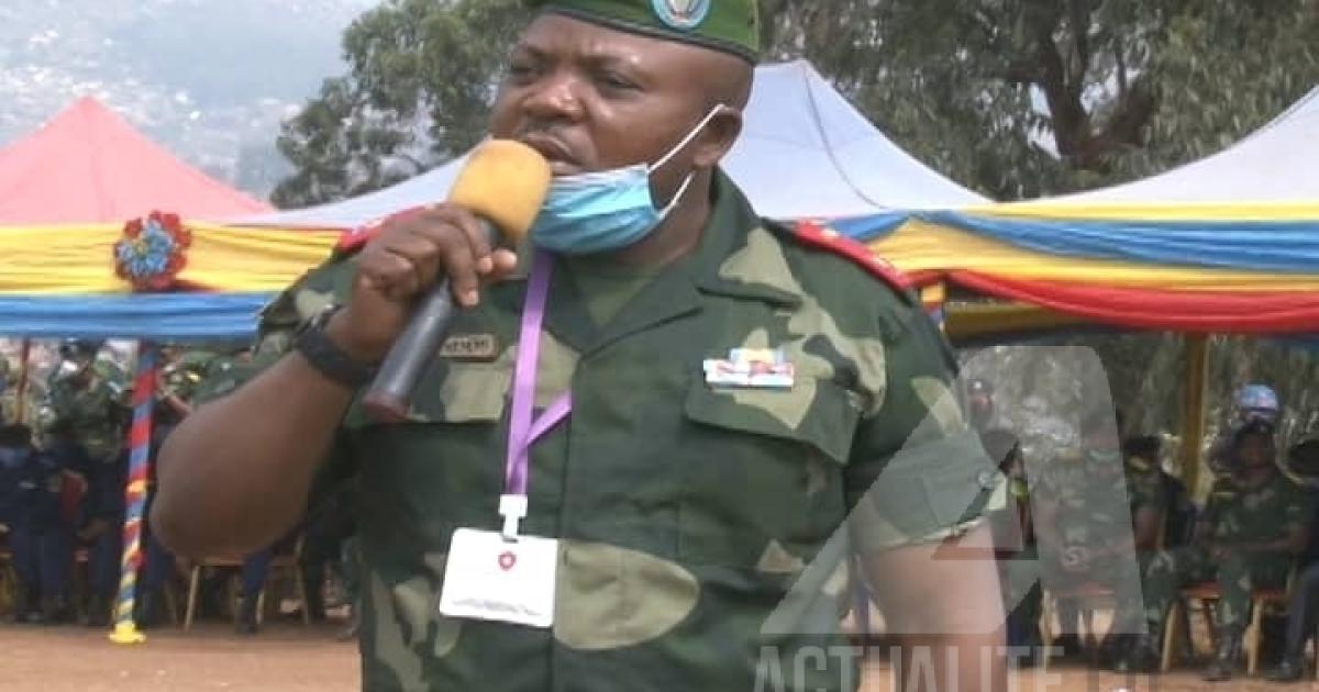Général Muhindo Akili lors de la remise et reprise à la tête de la 33e région militaire au Sud-Kivu/Ph. ACTUALITE.CD