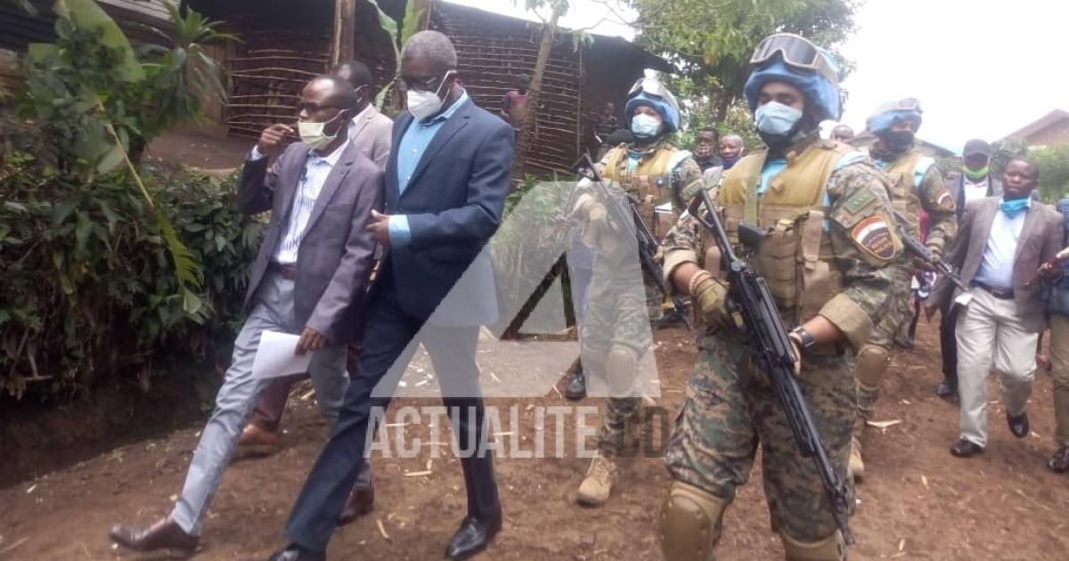 Dr Denis Mukwege escorté par les casques bleus à Kavumu/Ph ACTUALITE.CD