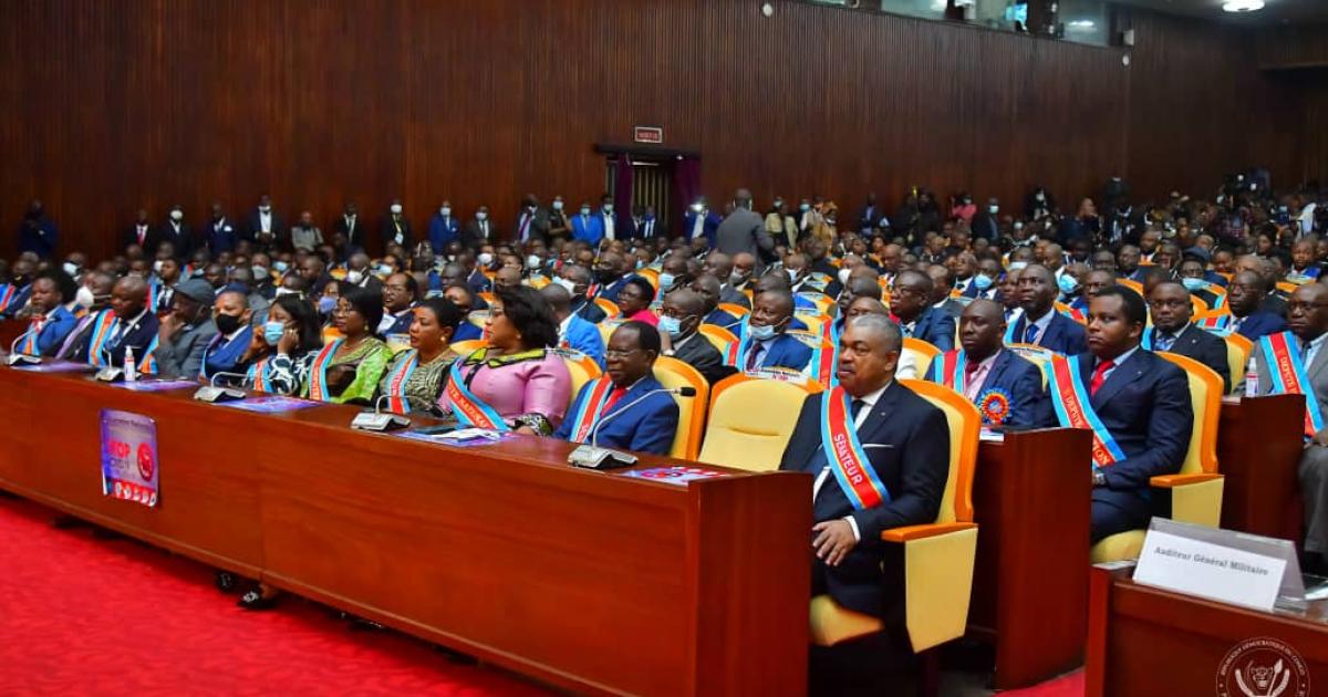 Les députés et sénateurs au congrès lors de la prestation du serment de trois juges constitutionnels/Ph Présidence 