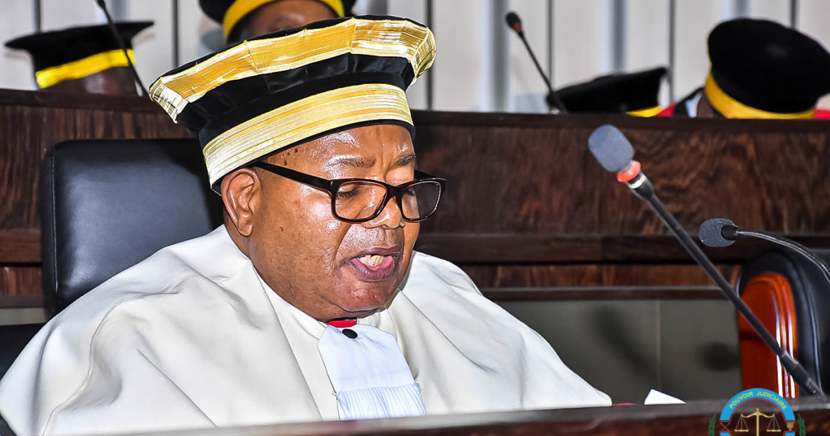 Félix Vunduawe te Pemako, Premier Président du Conseil
