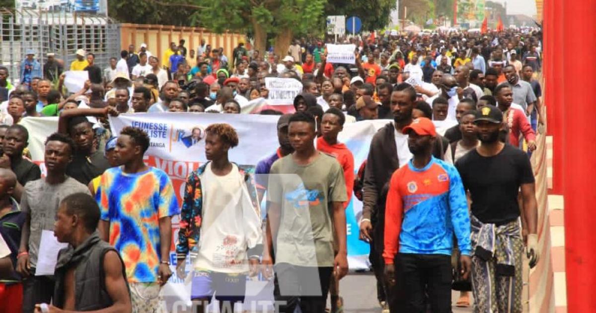 Les militants et cadres du FCC dans les rues de Lubumbashi/Ph. ACTUALITE.CD