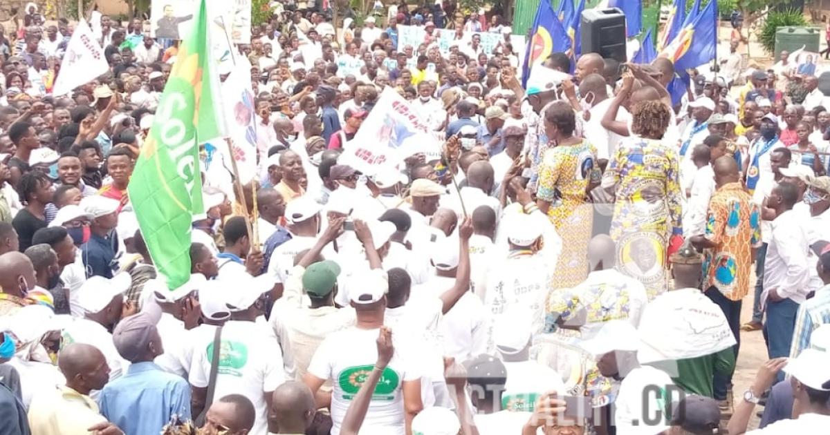 Militants de l'UDPS manifestant à Mbuji-Mayi/Ph. ACTUALITE.CD