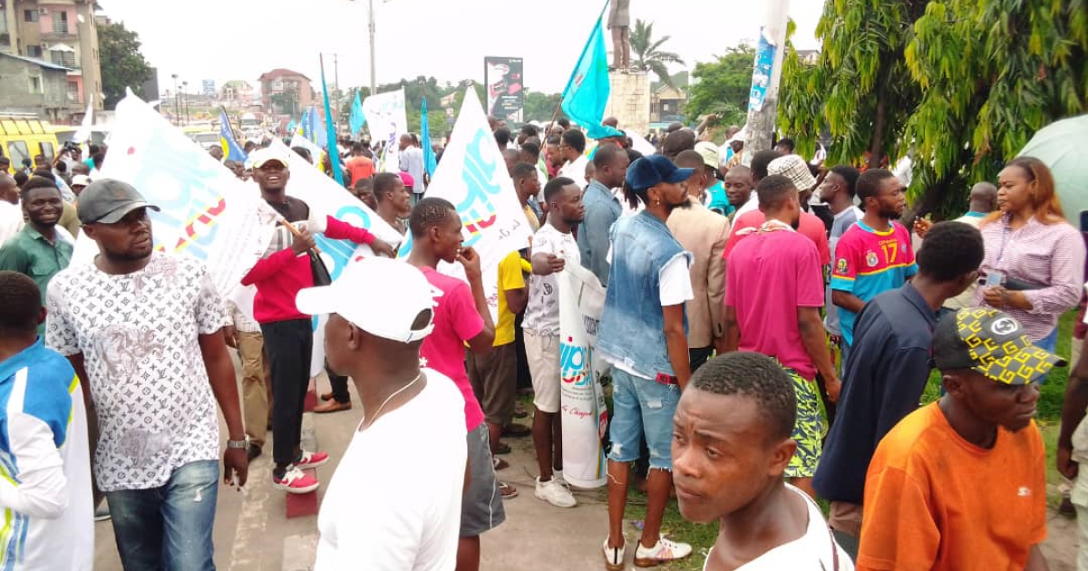 Rassemblement des militants à Limete avant la marche de soutien aux consultation/Ph ACTUALITE.CD