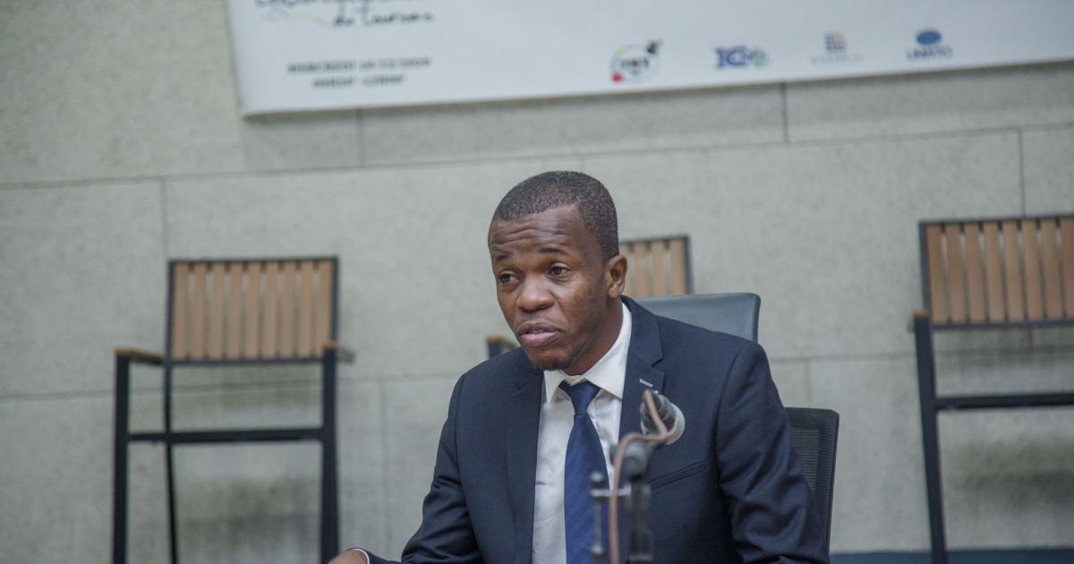 Yves Bunkulu/Ministre nationale de Tourisme