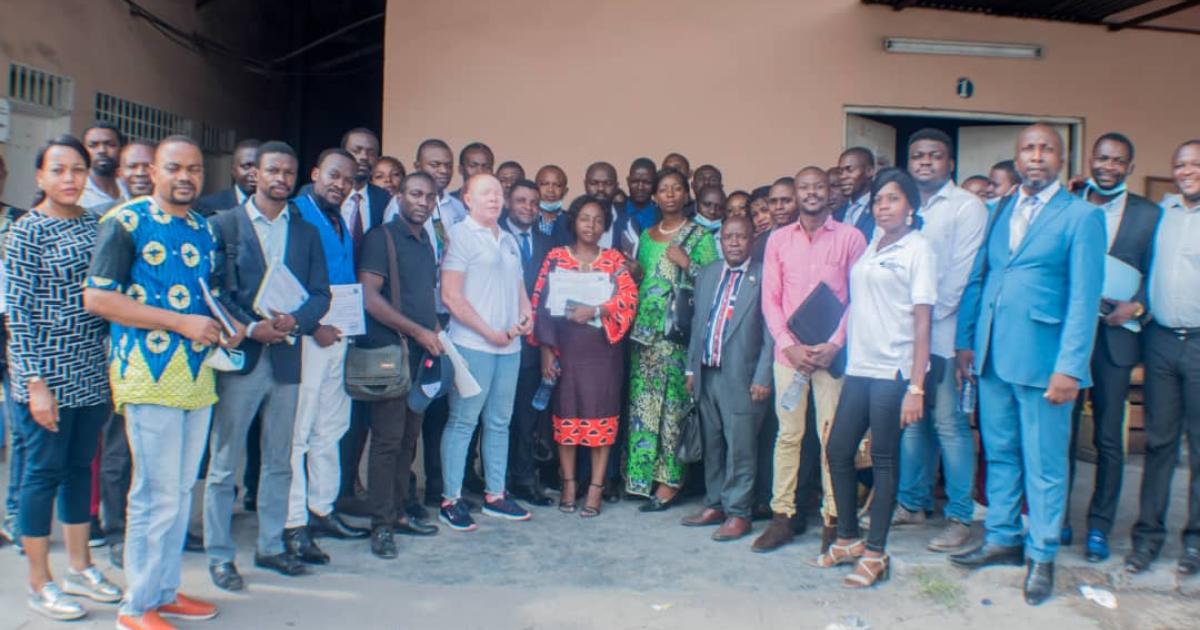 RDC : des magistrats, avocats, défenseurs judiciaires, greffiers et étudiants à l’école du savoir au tribunal de commerce de Kinshasa-Matete